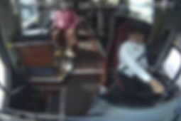 CLIP: Thêm 1 tài xế hãng xe Hùng Hiếu gây “bão” mạng xã hội