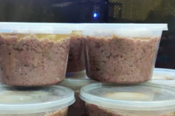 Thịt hộp 'phù phép' từ thực phẩm bẩn, phó giáo sư cảnh báo 3 không