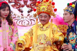 Táo Quân dừng sóng: Cú sốc tại phút 90 và sân vận động trống vắng