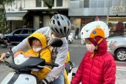 TP.HCM rét 17°C, dân mạng hào hứng 'xin gia hạn gói thời tiết lạnh dùng thử'