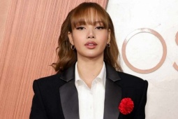 Lisa sẽ lần đầu trao giải Quả Cầu Vàng