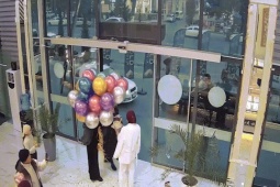 Bóng bay phát nổ tạo thành  ' quả cầu lửa '  trong tiệc sinh nhật