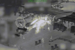 Bộ trưởng An ninh Mỹ công bố video đặc nhiệm đổ bộ và bắt tàu chở dầu