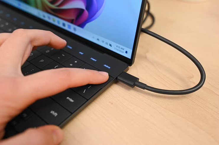 Đừng quên vệ sinh định kỳ cho laptop.