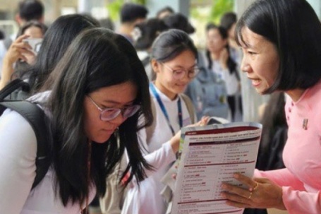 Học sinh đôn đáo đổi tổ hợp xét tuyển đại học