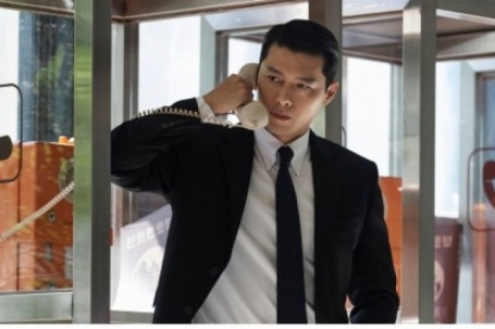 Hyun Bin tăng 13kg vẫn "đẹp trai kinh điển" trong "Made in Korea"