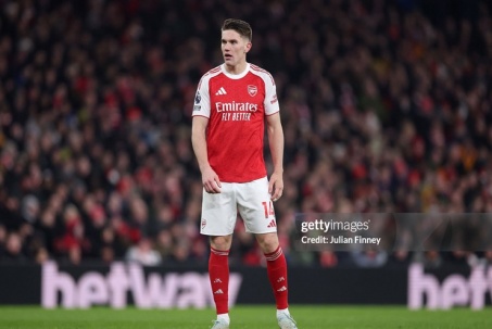 Gyokeres gây thất vọng ở Arsenal, huyền thoại MU chê không thương tiếc