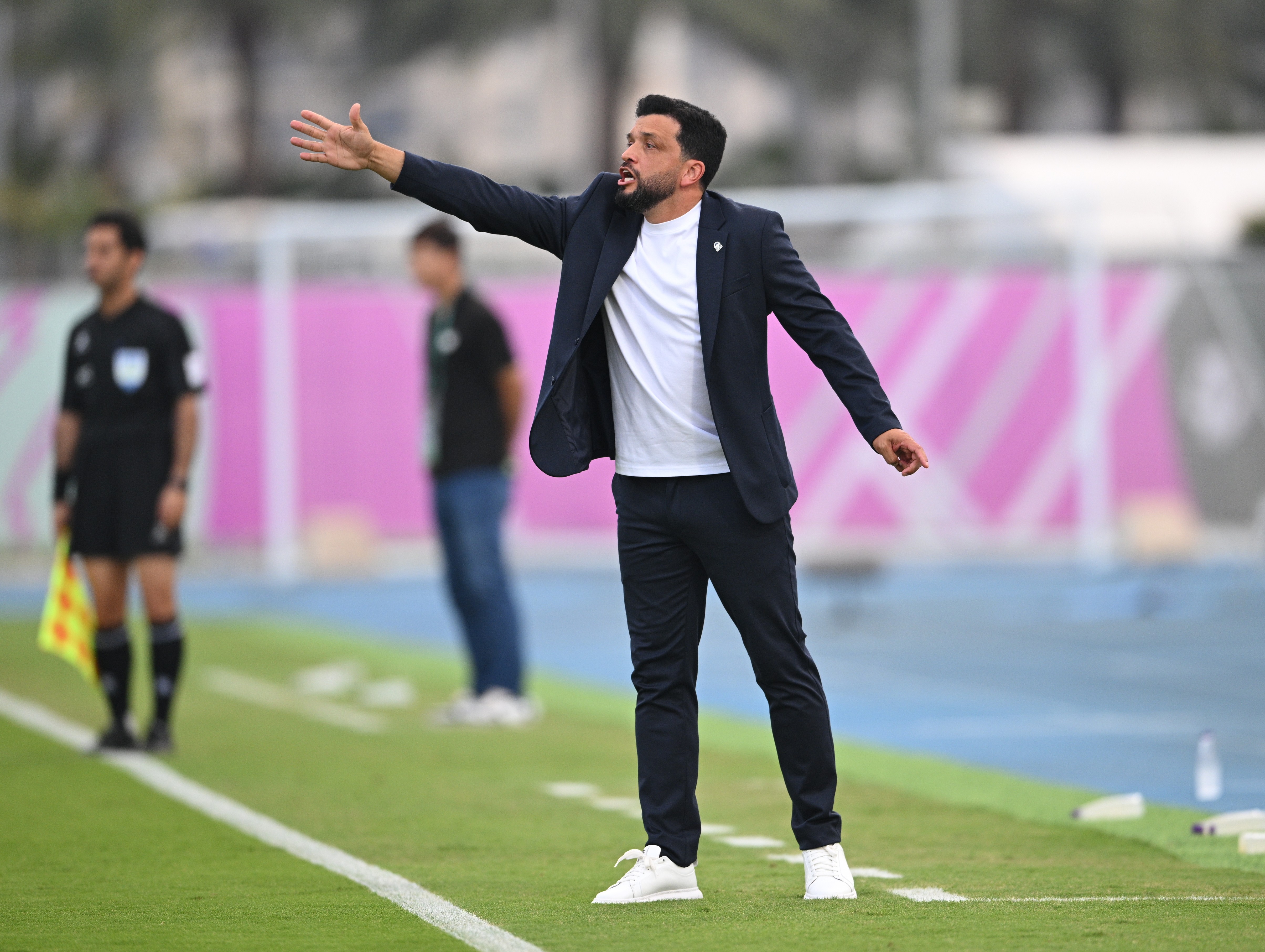 Họp báo U23 Việt Nam đấu U23 Kyrgyzstan: Thầy Kim tuyên bố không ngán đối thủ mạnh nào - 3