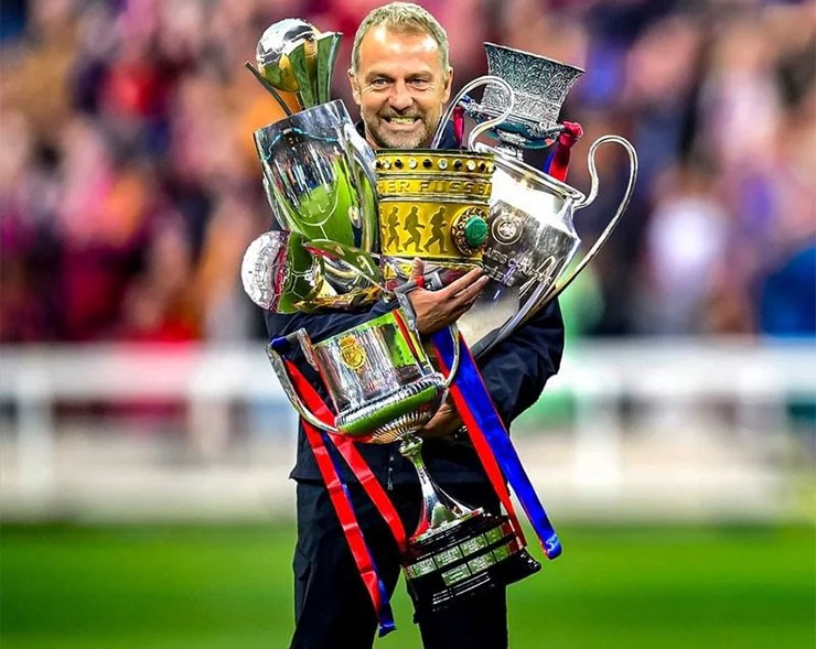 HLV Flick đã sưu tầm đủ danh hiệu cao quý nhất trong màu áo CLB