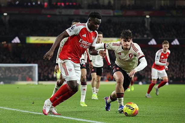 Trực tiếp bóng đá Arsenal - Liverpool: Gabriel đánh đầu chệch cột phút 90+7 (Ngoại hạng Anh) (Hết giờ) - 10