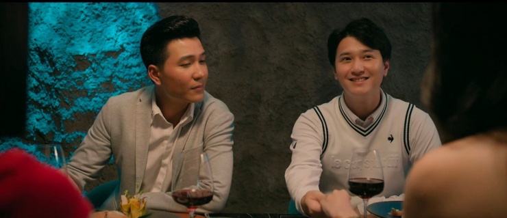 Nhưng Bách lại chọn kết hôn với cô gái khác.