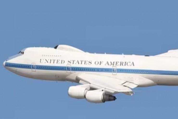 "Máy bay Ngày tận thế" của Mỹ đột ngột xuất hiện nhiều lần