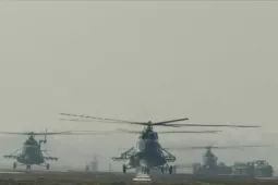 Dàn trực thăng hùng hậu xuất kích, bảo đảm an ninh cho Đại hội Đảng toàn quốc