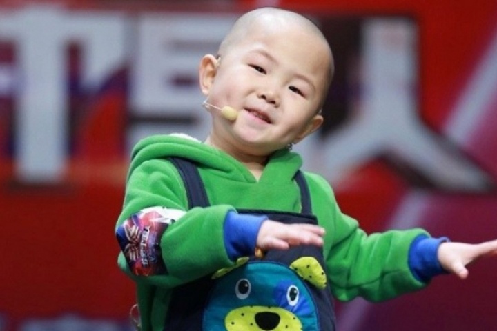 Thần đồng Trung Quốc kiếm tiền tỷ từ lúc 3 tuổi nhờ tài năng nhảy giờ ra sao?