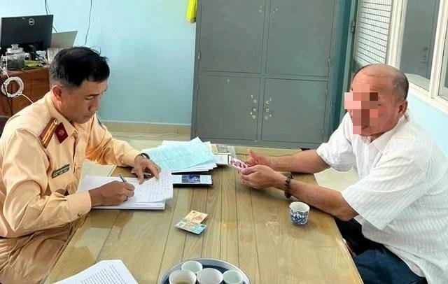 Tài xế N.Đ.T làm việc tại cơ quan công an.