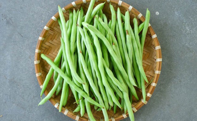 Đậu cove chứa protein và saponin độc hại, nếu không được nấu chín, sau khi ăn từ 1-5 giờ sẽ bị nhiễm độc.