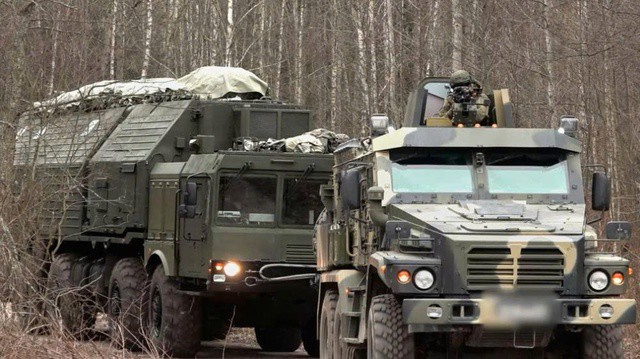 Hệ thống tên lửa Oreshnik của Nga tại một địa điểm không được tiết lộ ở Belarus. (Nguồn: MW)