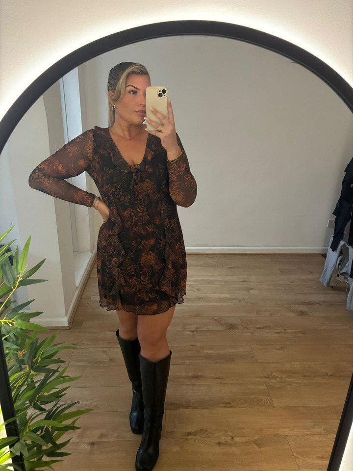 Cô gái 28 tuổi "lột xác" giảm 54kg.