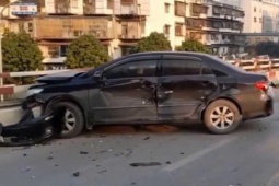 Vụ tai nạn liên hoàn khiến 1 người tử vong trên cầu vượt: Nữ tài xế đạp nhầm chân ga