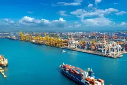 Tăng trưởng GDP Việt Nam vượt mọi dự báo, bất chấp áp lực thuế quan Mỹ