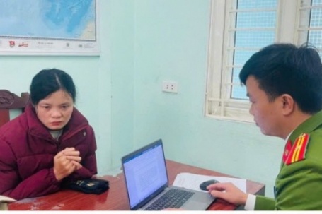 Làm rõ đối tượng tráo vàng giả lấy vàng thật sau gần 2 giờ nhận tố giác qua VNeID