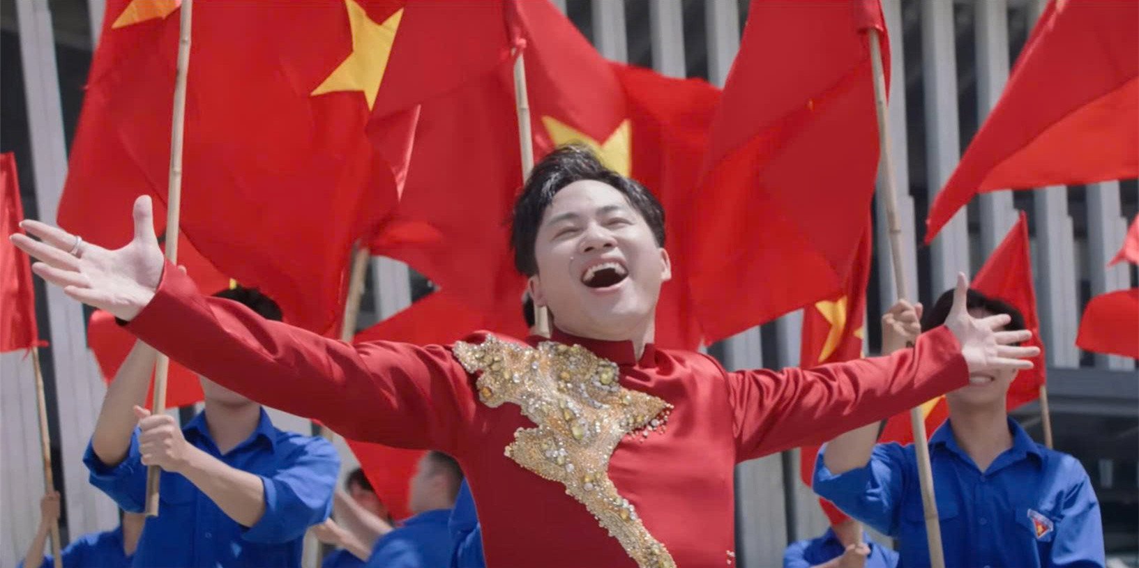 "Viết tiếp câu chuyện hòa bình" là tác phẩm có sức nặng về chất lượng lẫn số liệu nhưng có quá nhiều người đóng góp vào thành công tổng thể. Ảnh: Chụp màn hình&nbsp;