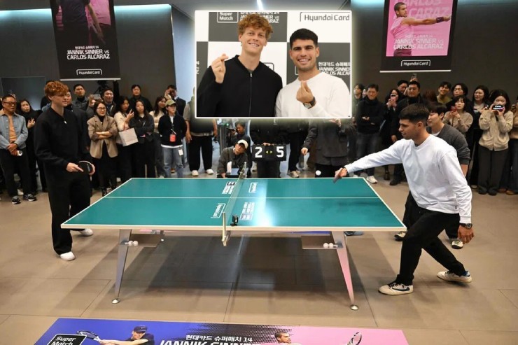 Sinner, Alcaraz giao lưu bóng bàn ở Hàn Quốc