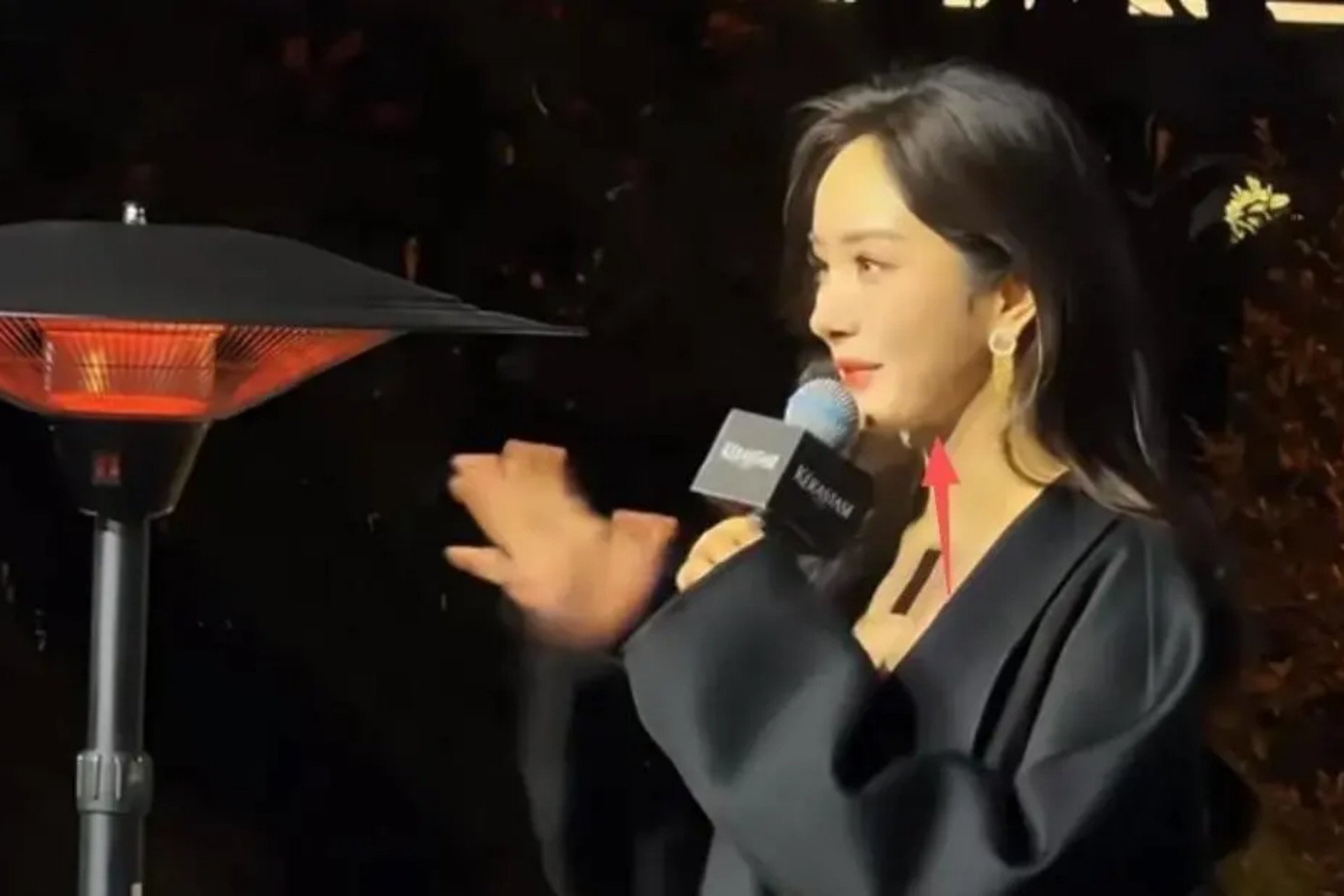 Gương mặt Dương Mịch được nhận xét đơ cứng do can thiệp thẩm mỹ.&nbsp;