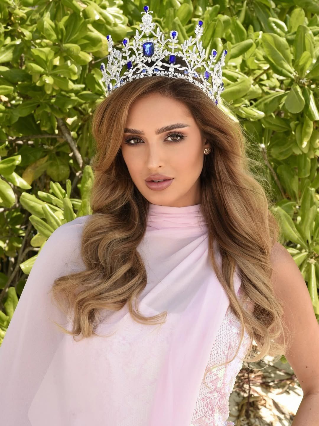 Đại diện Cộng hòa Czech - Linda Górecká là ứng viên nổi bật ở châu Âu. Cô từng giành chiến thắng cuộc thi Miss Czech Republic 2025. Người đẹp có nhan sắc trong trẻo, ngọt ngào, được nhận xét phù hợp tiêu chí Hoa hậu Thế giới.