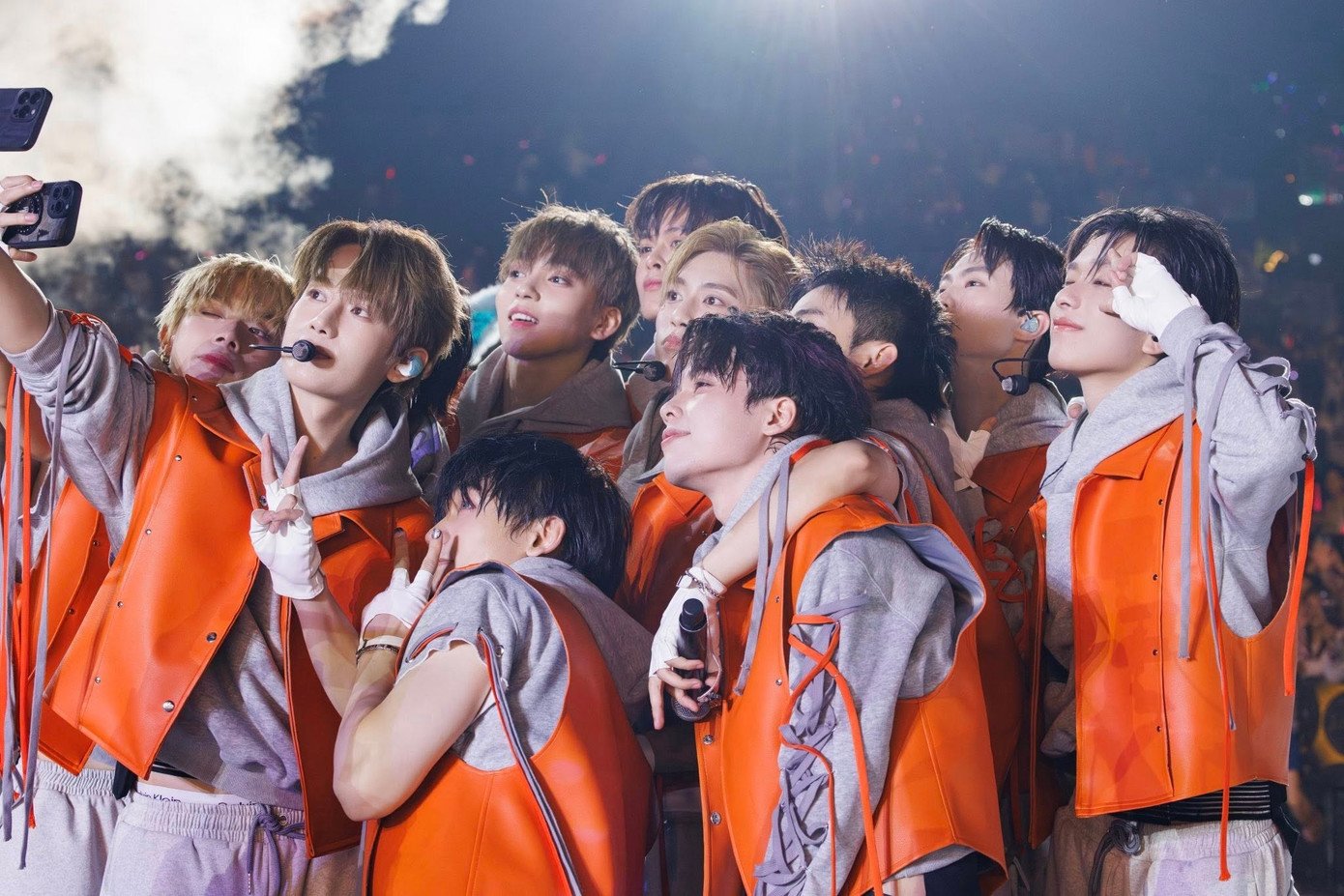 Ai dẫn đầu trong cuộc đua của các ông lớn? - 4