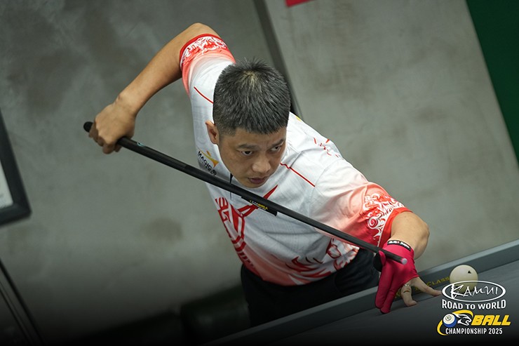 Đặng Thành Kiên đánh bại nhà vô địch thế giới