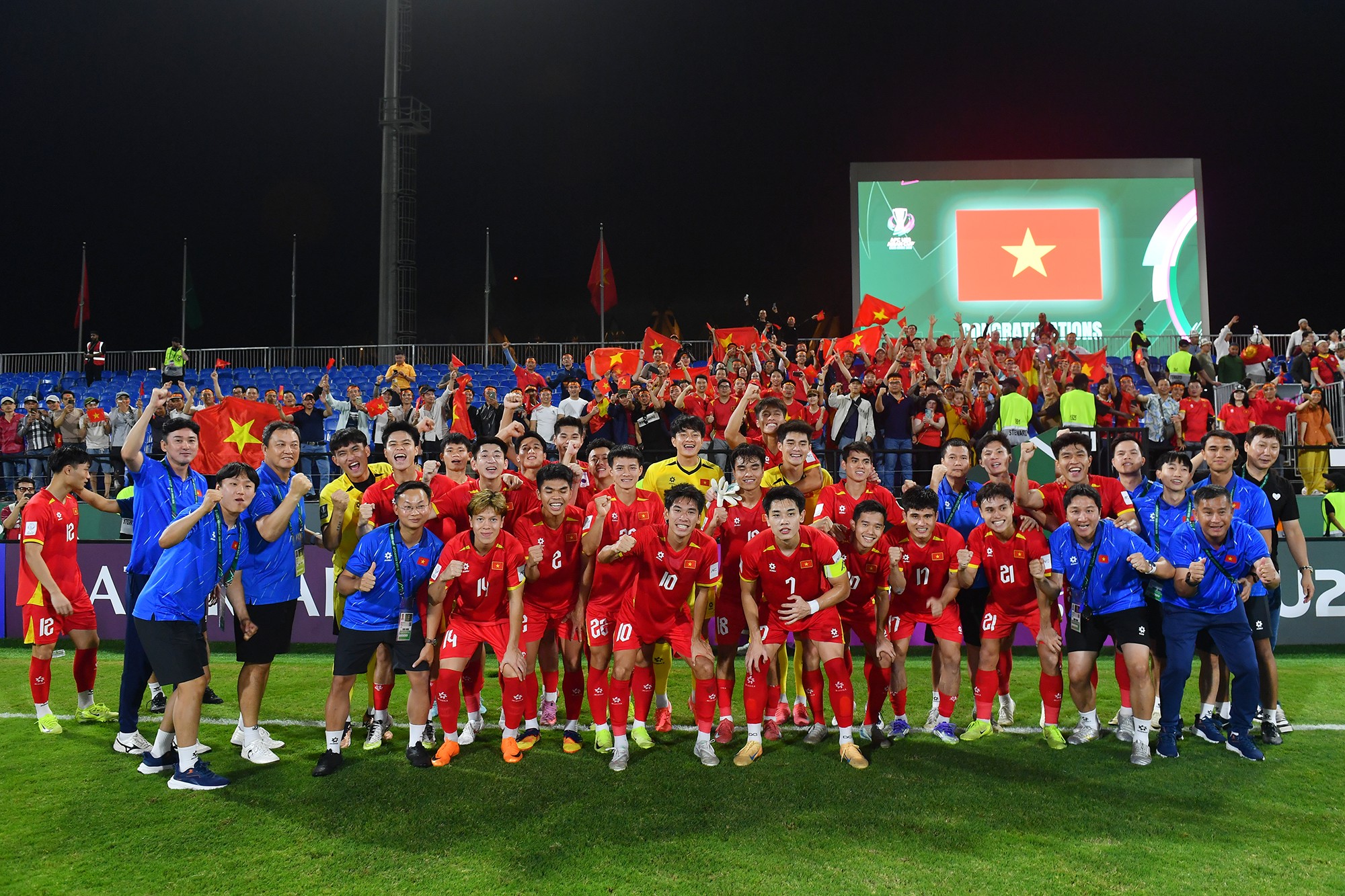 Thầy trò HLV Kim Sang Sik tưng bừng mở hội sau trận thắng thứ hai liên tiếp ở giải U23 châu Á 2026, tự tin hướng đến kết quả tích cực tiếp theo ở giải đấu đang đuợc tổ chức tại Saudi Arabia.