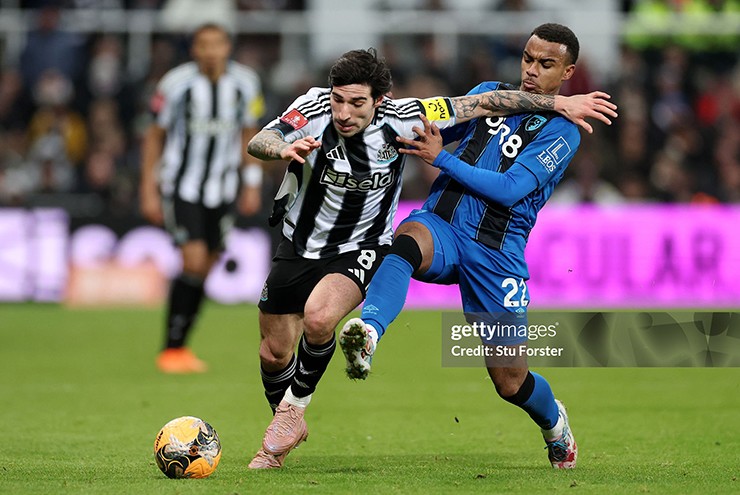 Kết quả bóng đá Newcastle - Bournemouth: Rượt đuổi điên rồ, người hùng luân lưu (FA Cup)