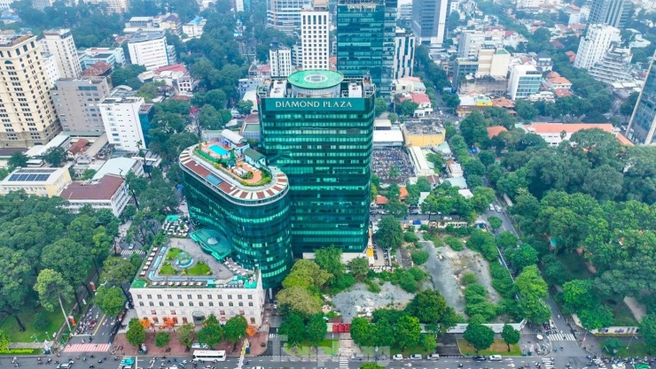 Khu đất dự án Thương xá Tax tại số 135 Nguyễn Huệ với vị trí đắc địa "trung tâm của trung tâm" vì tọa lạc trên 2 mặt tiền Nguyễn Huệ - Lê Lợi có giá trị lên tới cả tỷ đồng/m2.