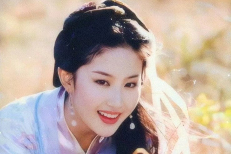 Hậu trường Lưu Diệc Phi đóng 'Thiên Long Bát Bộ'