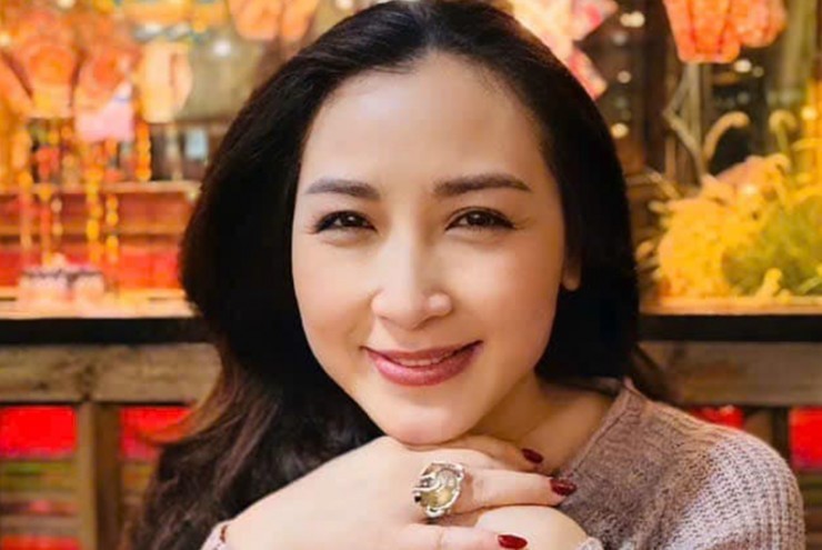 Nhan sắc bất biến của 'hoa hậu màn ảnh Việt' Khánh Huyền ở tuổi 55