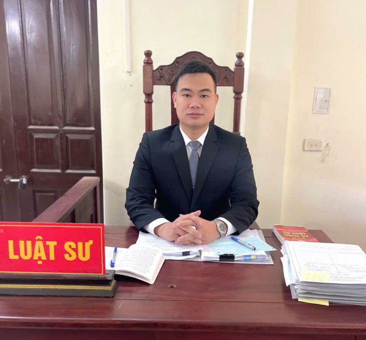 Luật sư Chu Quỳnh Vương – Văn phòng Luật Trung Hòa (Đoàn Luật sư TP Hà Nội) khẳng định, người tiêu dùng đã sử dụng sản phẩm có quyền cung cấp thông tin, chứng cứ cho cơ quan chức năng, tham gia tố tụng với tư cách người bị hại và yêu cầu bồi thường thiệt hại theo quy định của pháp luật.