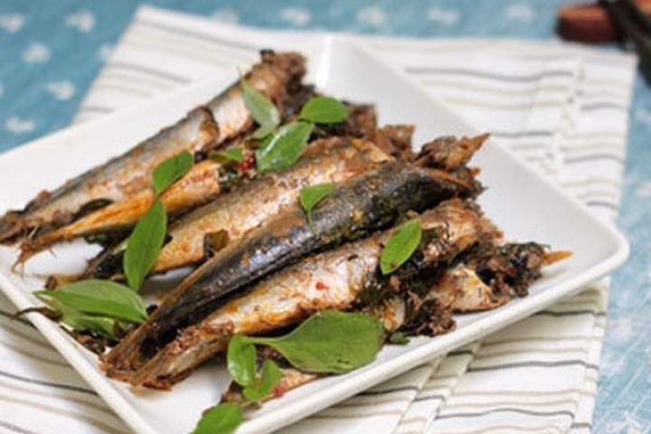 'Vua các loại rau thơm' bán rẻ như cho ở chợ Việt, hỗ trợ tiêu hóa và giải độc gan, chế biến thành nhiều món ngon