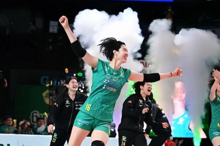 Thanh Thúy phòng thủ cực đỉnh, Gunma lội ngược dòng khó tin