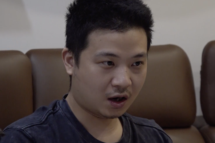 Đối tượng Huang Yue (sinh năm 1996) quốc tịch Trung Quốc