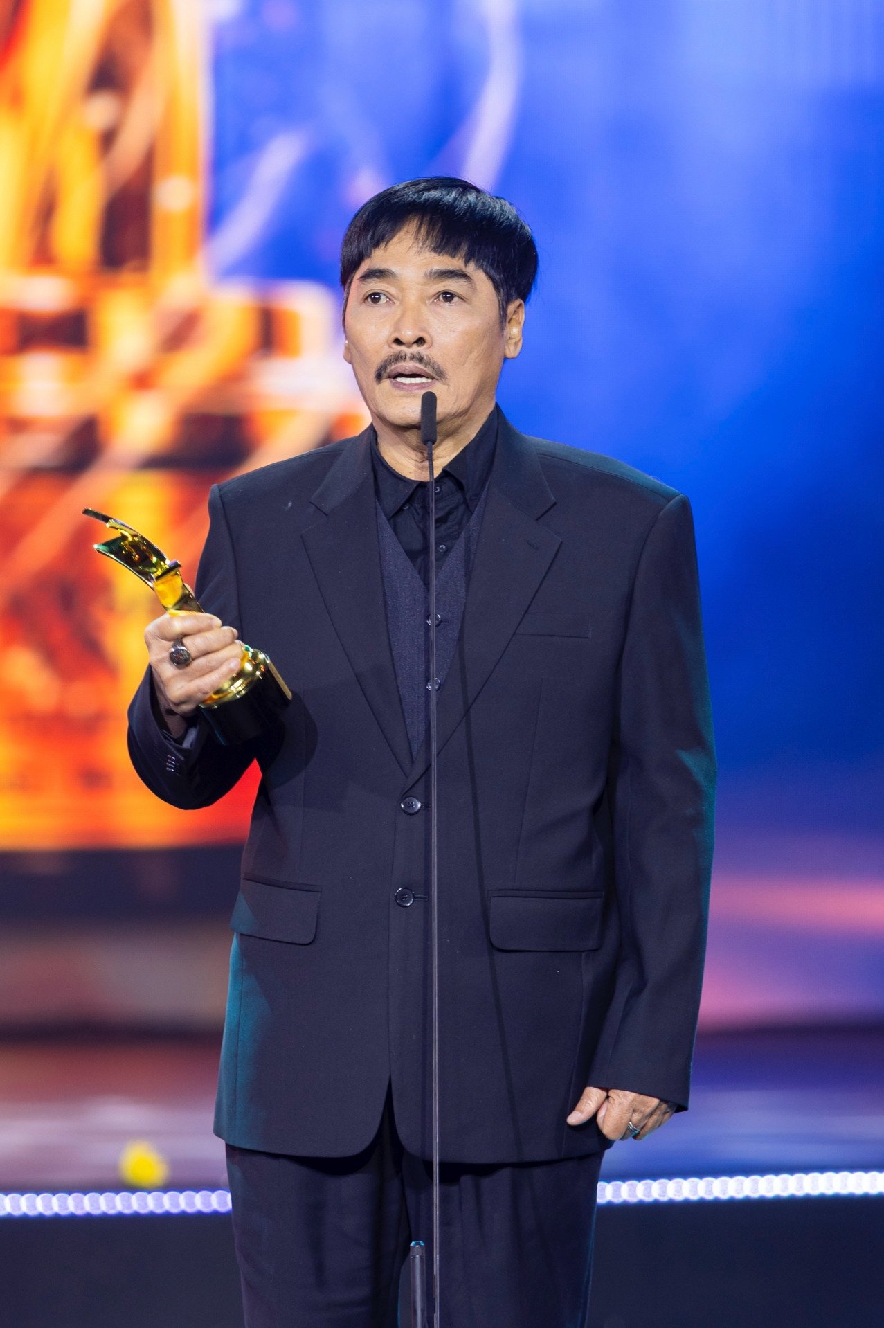 Diễn viên Lê Phương - Lê Quốc Nam là "Nam/Nữ diễn viên xuất sắc nhất" của hạng mục "Phim chiếu mạng".&nbsp;