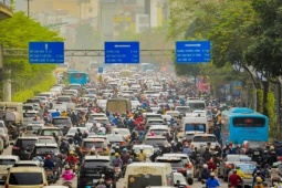 Hà Nội sẽ lập vùng phát thải thấp, cấm xe tải, siết xe máy không đạt chuẩn