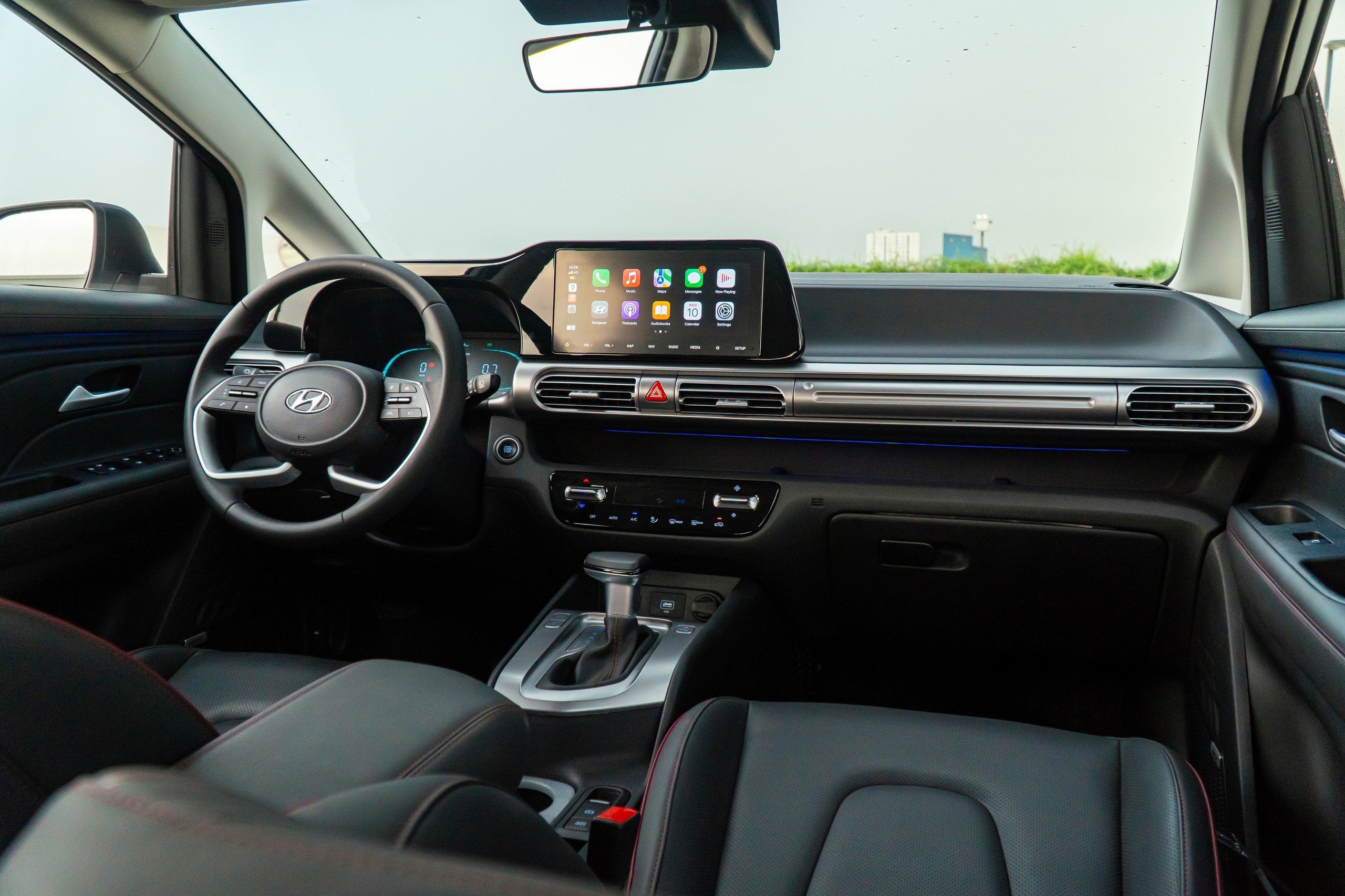 Không gian nội thất của Hyundai Stargazer đi theo xu hướng các mẫu ô tô mới hiện nay.