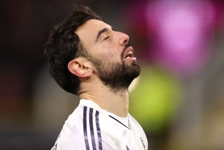 Fernandes tính rời MU sau khi Amorim bị sa thải: Lộ điều khoản đặc biệt 57 triệu bảng