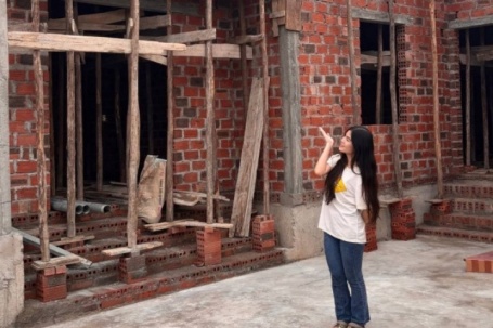 4 nguyên tắc chi tiêu giúp cô gái 25 tuổi tích 400 triệu đồng xây nhà cho bố mẹ