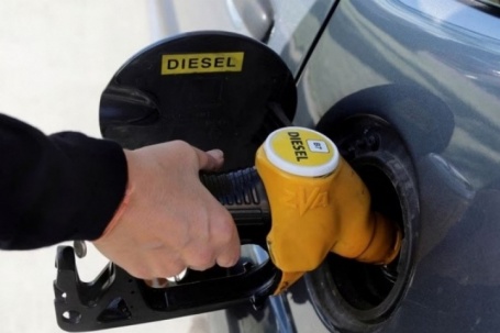 Giá xăng dầu hôm nay 11/1: Tiếp tục đi lên