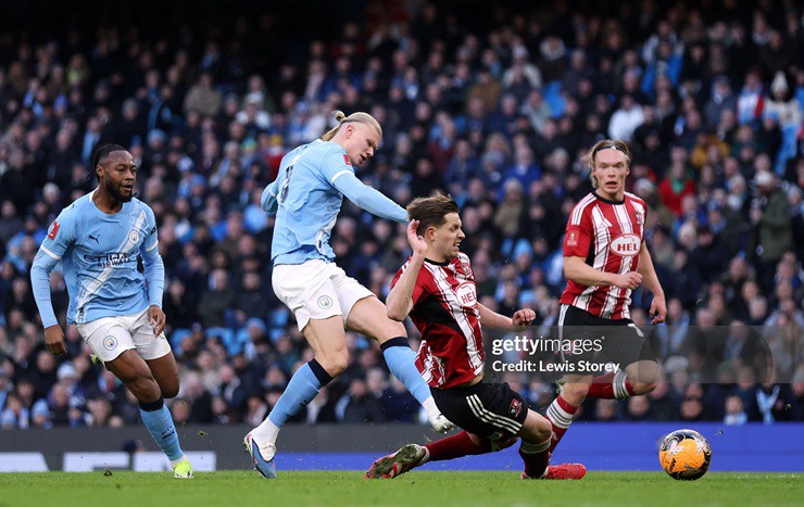 Haaland&nbsp;không ghi bàn nào trước khi được rút ra nghỉ ngay sau hiệp một