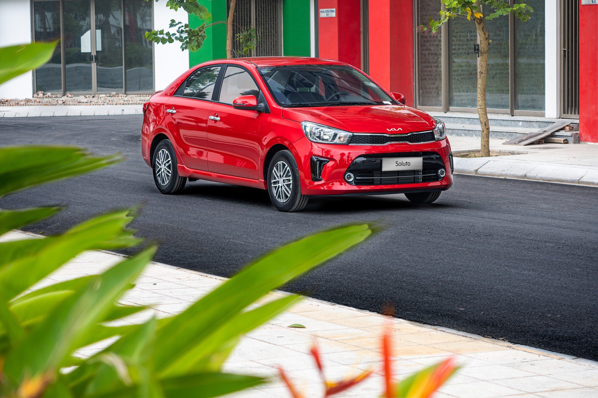 Top sedan đáng chú ý giá từ 380 triệu đồng - 2