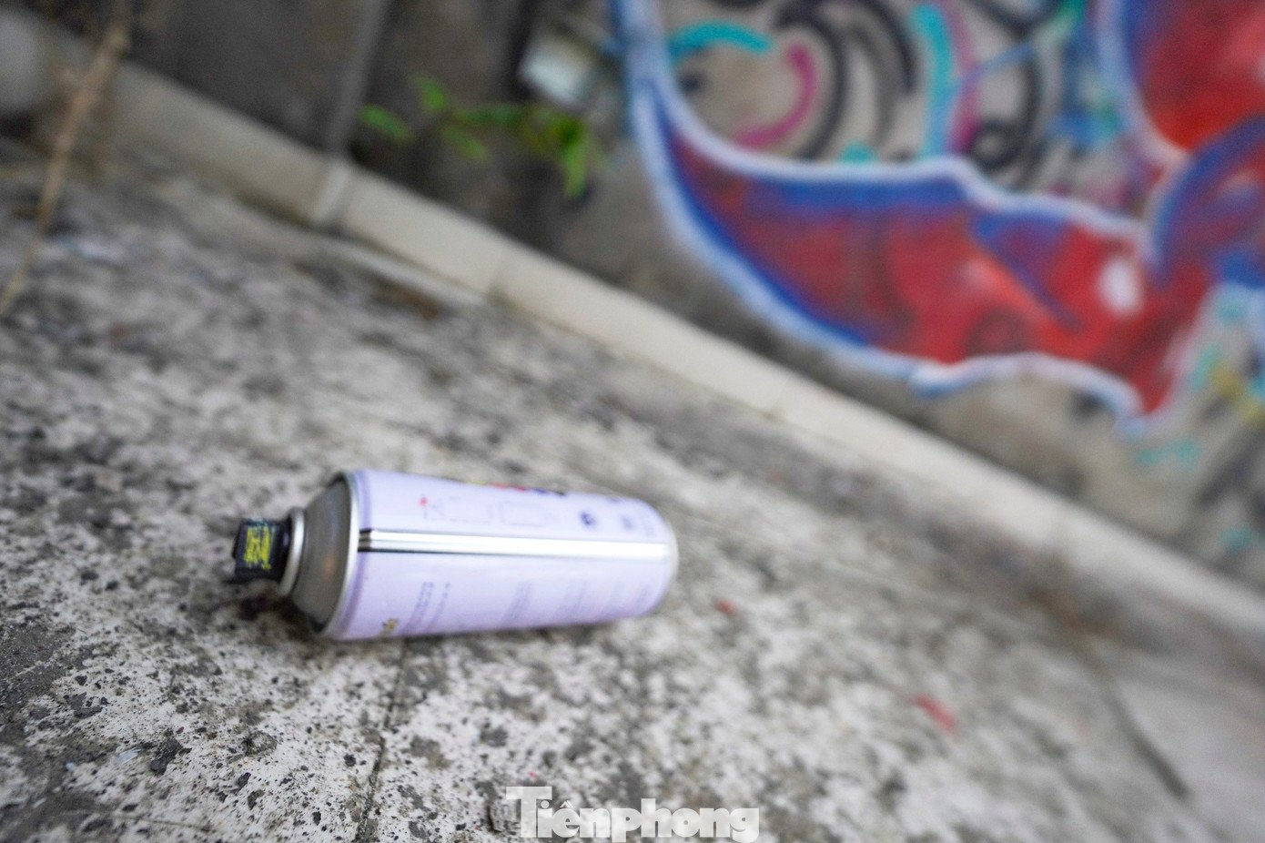 Ngôi trường chưa từng đón học sinh nay lại trở thành nơi trú chân tạm thời của một số người vô gia cư.