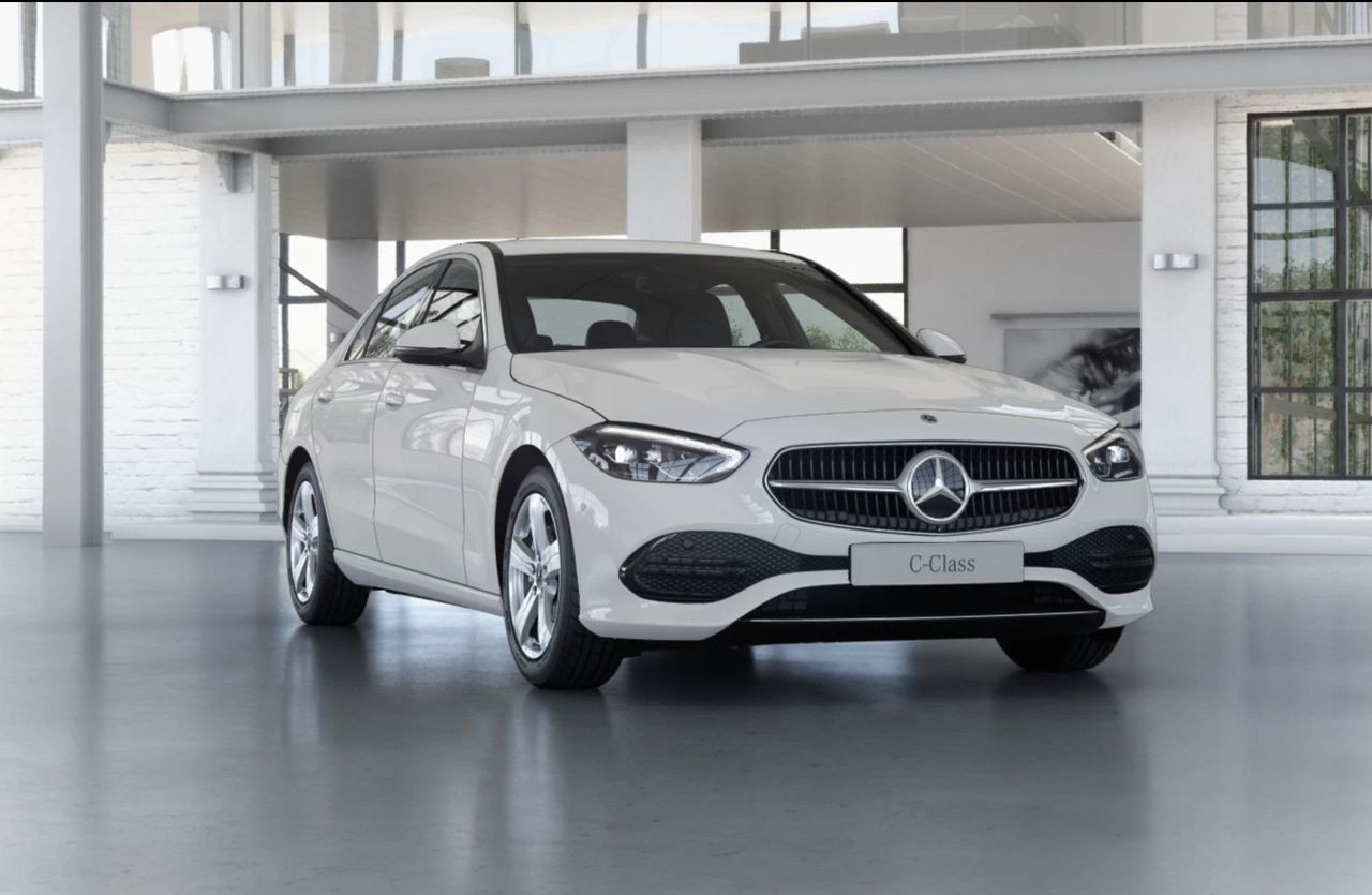 Mẫu xe C-Class VIN 2025 đang được ưu đãi giảm giá lên đến 55 triệu đồng.